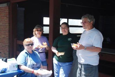 The People
Mary Smith Taglieri; Miriam Smith Parmelee; Florie Parmelee; Richard Taglieri
