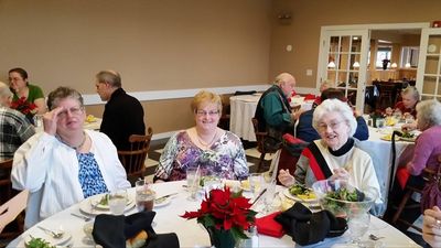 Smith Gathering: Fall at Nicoles 12-06-14 Table 1 partial
Carol Curtis; Chris Curtiss-Rivers; Jane Curtiss Watkin
