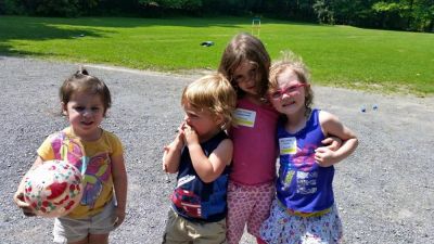 2015 Family Reunion, July 11, 2015
L to R: Monica Lukaszewski; Blake Tousant; Clare Lukaszewski; Bella Tousant
