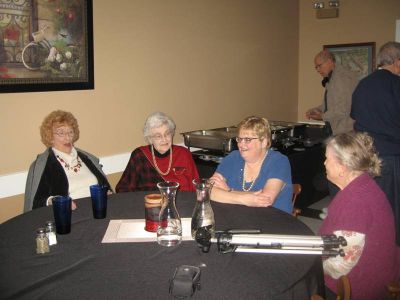2015 Fall Gathering at Nicoles November 21
L to R: Jan Rung Abrams; Jane Curtiss Watkin; Chris Curtiss-Rivers; Jan Mack Higham
