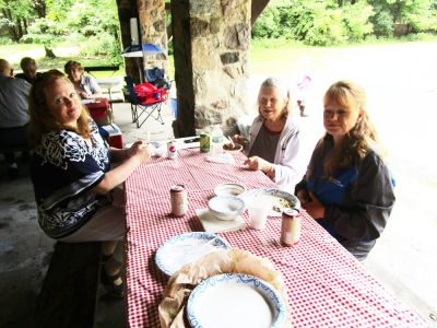 2017 Family Reunion, July 8, 2017
L to R: Jane Higham; Jan Mack Higham; Joan Higham Entwistle
