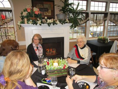 2017 Fall Gathering 11/18/17 at Nicole's
Bonnie Pierson smith; Jane Curtiss Watkin
