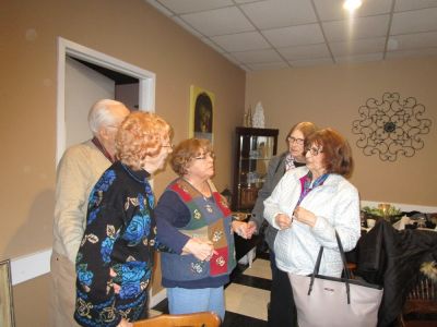 2017 Fall Gathering 11/18/17 at Nicole's
L to R: Jan Rung Abrams; Bob Abrams; Mary Smith Taglieri; Bonnie Pierson Smith; Pat Rees Smith
