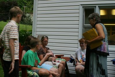 Friday/Saturday Breakfast and Picnic
Picnic: L to R: Riley Hughes; Joe Hughes; Laurel Higham (behind Joe); Ann Higham Hughes, holding Eli Glazer; Mary Higham Glazer; Cathy Mack Wilson 

