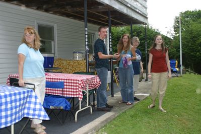 Friday/Saturday Breakfast and Picnic
Picnic (before the rain) L to r: Joan Higham Entwistle; Jake, Cathy Foster Higham, Jan, and Rachel Higham
