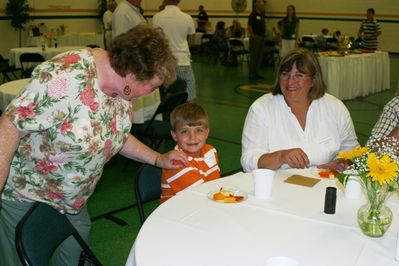 Sunday Party at OLS School
Tables: Betty Sauerzopf; Jeffrey Yuelling; Cathy Yuellind
