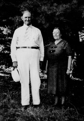 Higham Family
Brother and Sister: Charles William Higham; Elizabeth Alice Higham
Photo probably taken August 1938
