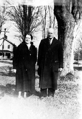 Higham Family
Mary Seubert Higham & Ray Higham,
teachers, Westdale School
c1940s
