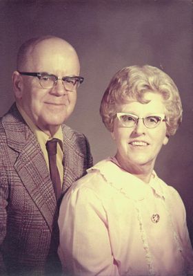 Smith / Higham Family
Ralph Woods Smith & Emma Jane Higham Smith
25th Wedding Anniversary, Married Oct 7, 1938, Westdale, NY
Ralph, Camden HS, `33; Jane, Camden HS, `32; Albany State, `36
